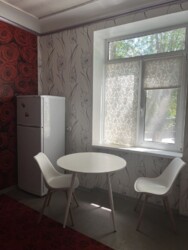 ��������� 1-������� ��������, � 10 ��. ������ �� ������ ����, � ����������� ��������. ���� 2