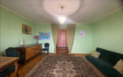 3- ����. �����. 77,9 �. ��. ���������, 3 ������ � �������� �����. ���� 22