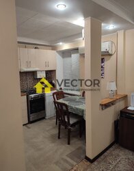 Продаж двокімнатної квартири в центрі міста фото 7 Продаж двокімнатної квартири в центрі міста фото 7