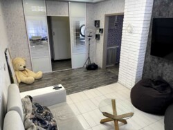   , ,  (),   1,   ( ) .  4