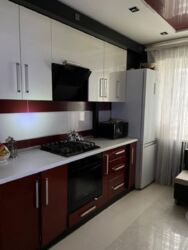 Простора 4-кімнатна квартира з євроремонтом. САДИ фото 6 Простора 4-кімнатна квартира з євроремонтом. САДИ фото 6