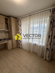 Продається простора та світла 2 кімнатна квартира фото 3 Продається простора та світла 2 кімнатна квартира фото 3