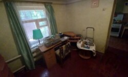 Продається простора 3-кімнатна квартира в одноповерховому будинку фото 3 Продається простора 3-кімнатна квартира в одноповерховому будинку фото 3