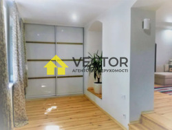 Продаж 3-х кімнатної квартири в центрі міста Полтави фото 3 Продаж 3-х кімнатної квартири в центрі міста Полтави фото 3