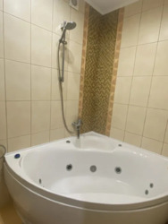 Продаж квартири в Центрі з Євроремонтом фото 7 Продаж квартири в Центрі з Євроремонтом фото 7