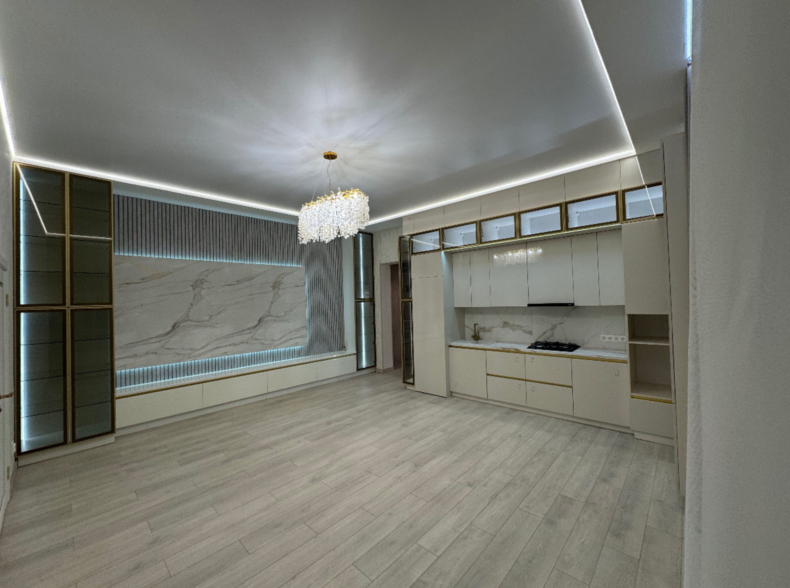 Продам 3-х кімнатну квартиру в центрі Кропивницькому фото 1 Продам 3-х кімнатну квартиру в центрі Кропивницькому фото 1