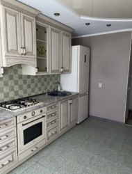 Продаж трикімнатної квартири в Центрі м. Кропивницького фото 3 Продаж трикімнатної квартири в Центрі м. Кропивницького фото 3