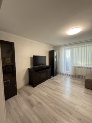 Продаж чотирьох кімнатної квартири на Добровольського в м. Кропивницький фото 2 Продаж чотирьох кімнатної квартири на Добровольського в м. Кропивницький фото 2