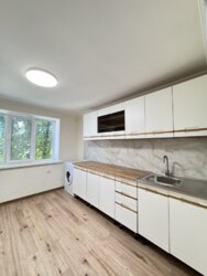 Продам 1-но кімнатну квартиру на Новомиколаївці фото 1 Продам 1-но кімнатну квартиру на Новомиколаївці фото 1