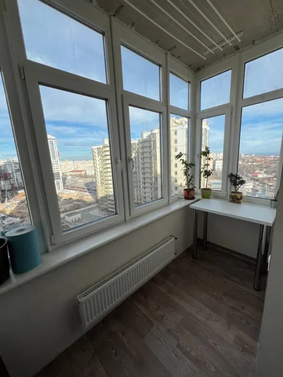 Простора квартира на Таірова фото 1 Простора квартира на Таірова фото 1