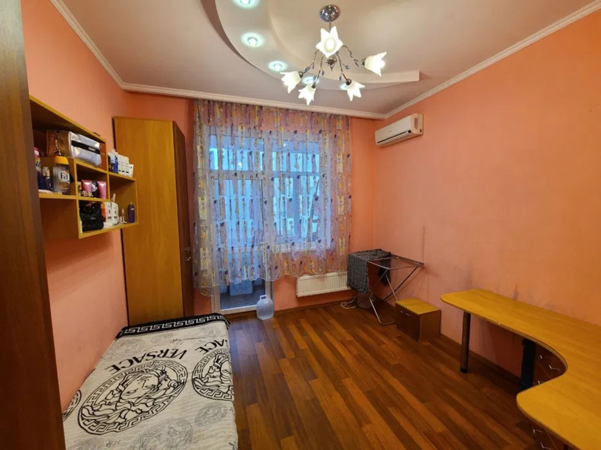 Простора 4-кімнатна квартира в ЖК 'Зоряне містечко'! фото 1 Простора 4-кімнатна квартира в ЖК 'Зоряне містечко'! фото 1