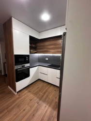     KADORR    ,     !  8