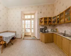 Дворівнева квартира в центрі Одеси на Соборній площі фото 8 Дворівнева квартира в центрі Одеси на Соборній площі фото 8