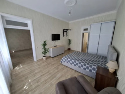 Світла та простора 3-кімнатна квартира біля Привозу фото 1 Світла та простора 3-кімнатна квартира біля Привозу фото 1