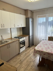 Затишна 3 кімнатна квартира на Таїрова фото 2 Затишна 3 кімнатна квартира на Таїрова фото 2