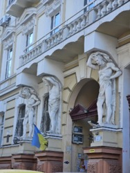 Квартира в историческом центре Одессы фото 1 Квартира в историческом центре Одессы фото 1