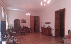 Простора квартира у центрі міста фото 3 Простора квартира у центрі міста фото 3