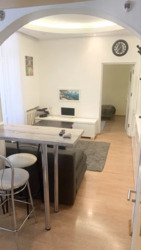 Продається чудова двокімнатна квартира в центрі міста на вулиці Прохорівській фото 1 Продається чудова двокімнатна квартира в центрі міста на вулиці Прохорівській фото 1