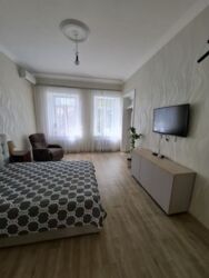 Світла та простора 3-кімнатна квартира біля Привозу фото 14 Світла та простора 3-кімнатна квартира біля Привозу фото 14