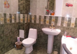 Простора 2-кімнатна квартира на Армійській фото 4 Простора 2-кімнатна квартира на Армійській фото 4