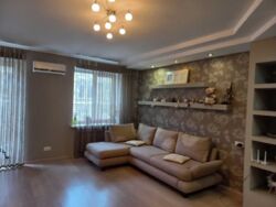 Продається світла та затишна чотирикімнатна квартира в історичній частині міста на Новосельського! фото 1 Продається світла та затишна чотирикімнатна квартира в історичній частині міста на Новосельського! фото 1