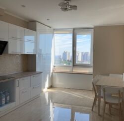 Простора квартира у Зоряному містечку -2 фото 2 Простора квартира у Зоряному містечку -2 фото 2