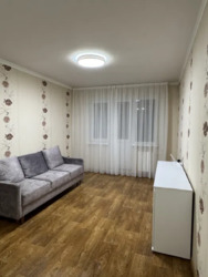 Затишна 3 кімнатна квартира фото 1 Затишна 3 кімнатна квартира фото 1