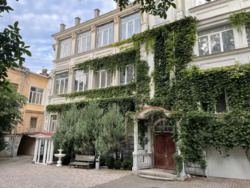 Простора квартира в самому серці Одеси на Буніна фото 1 Простора квартира в самому серці Одеси на Буніна фото 1