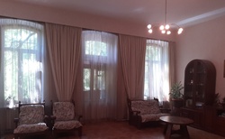 Простора квартира у центрі міста фото 1 Простора квартира у центрі міста фото 1