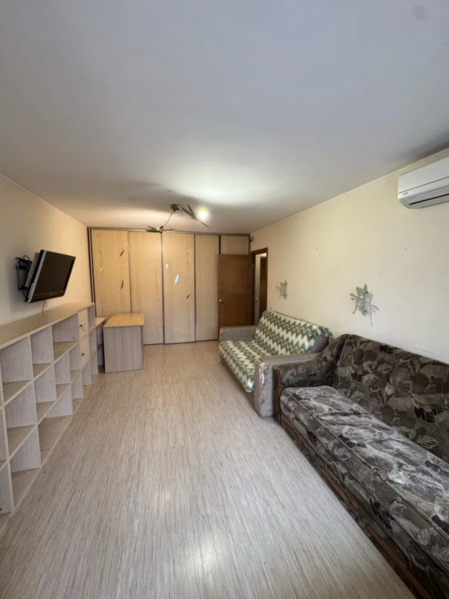 Продається квартира Київ, Голосіївський, Проспект Академіка Глушкова, 24 фото 1 Продається квартира Київ, Голосіївський, Проспект Академіка Глушкова, 24 фото 1
