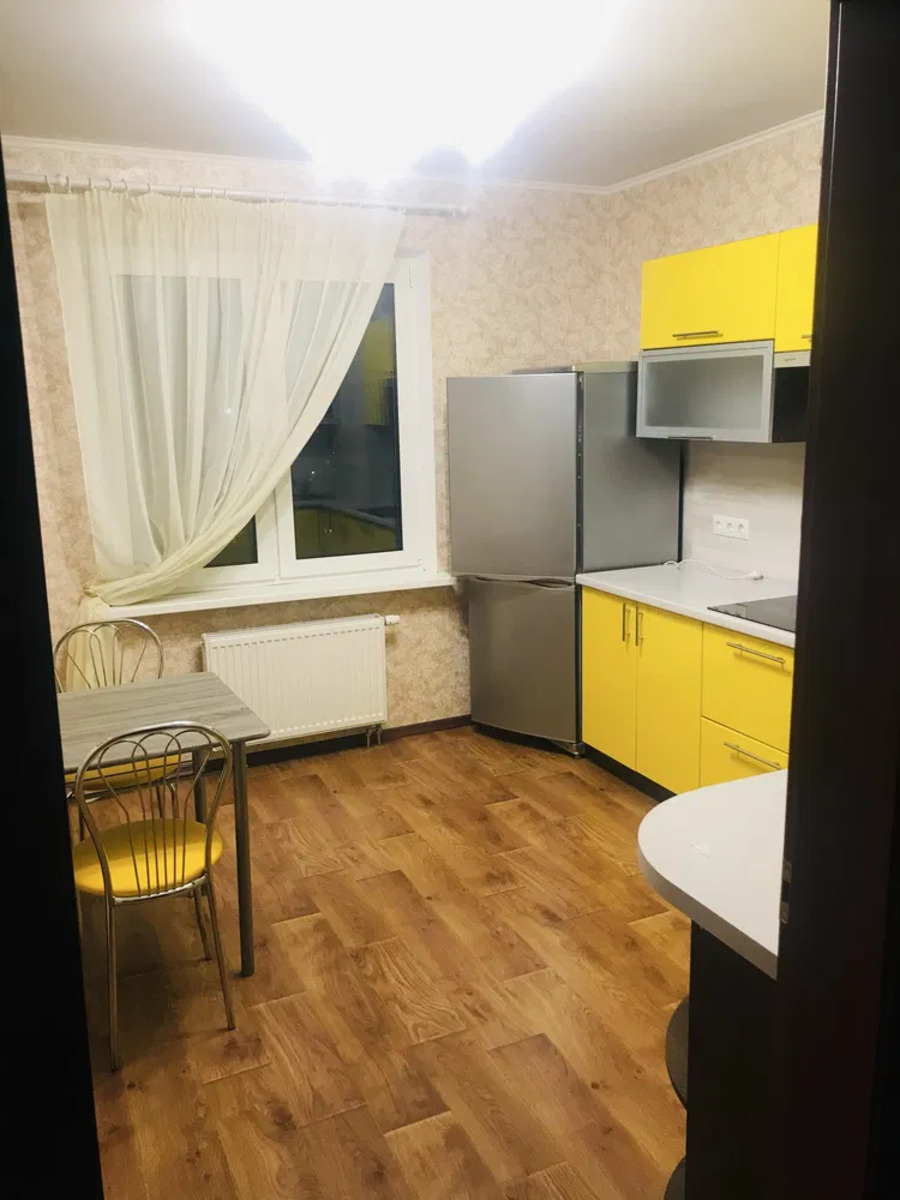 Продається квартира Київ, Подільський, Сергія Данченка 1 фото 1 Продається квартира Київ, Подільський, Сергія Данченка 1 фото 1