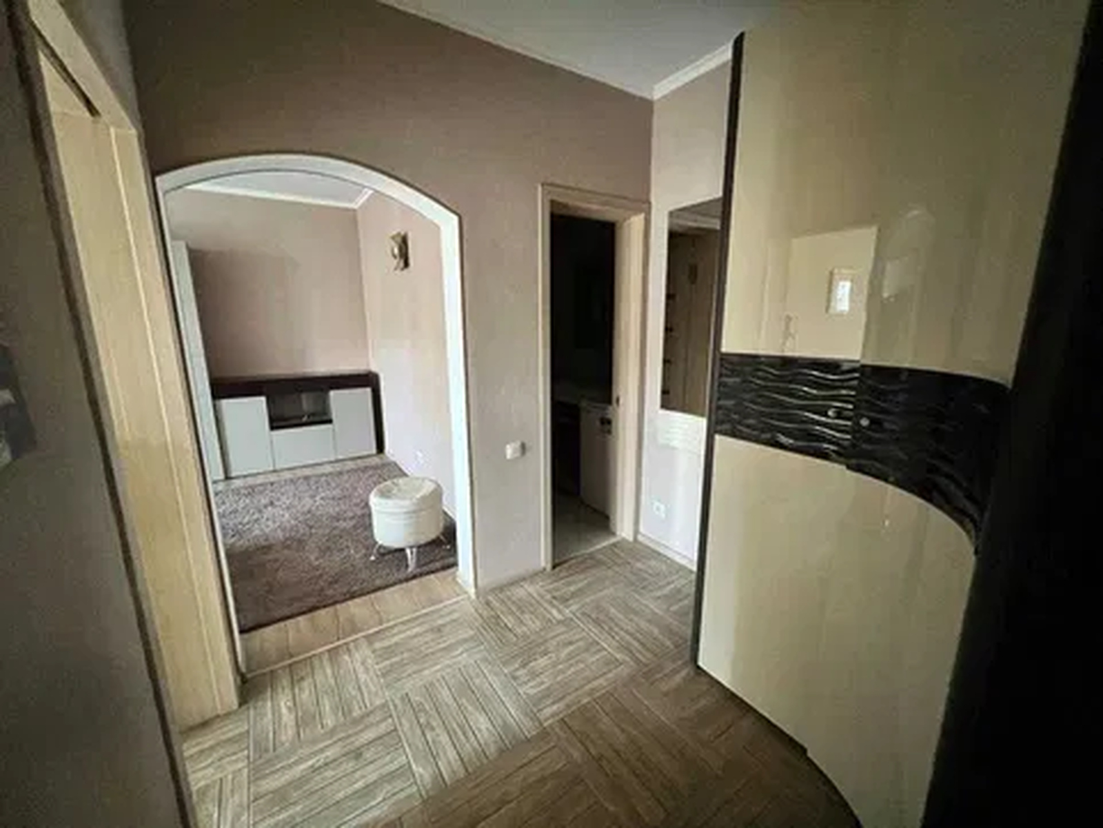   , , , 8  1