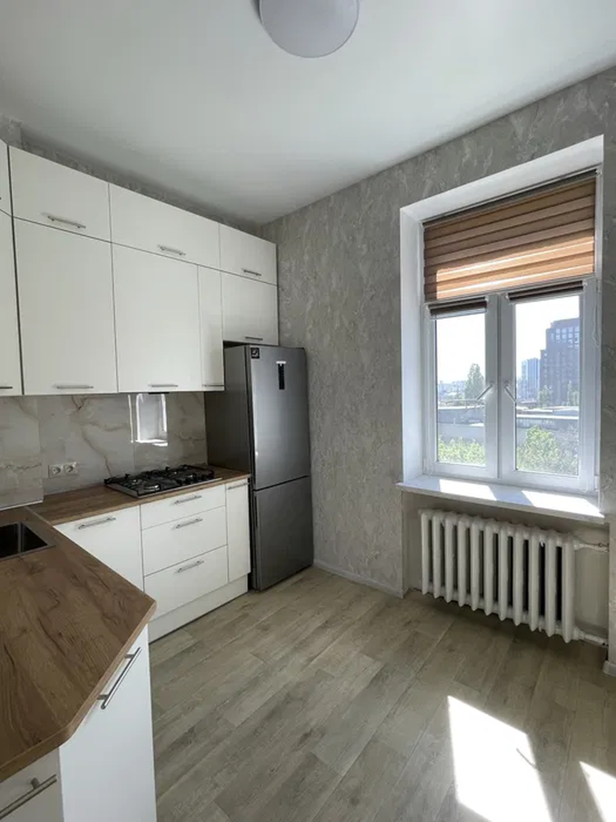 Продається квартира Київ, Печерський, Коновальця За фото 1 Продається квартира Київ, Печерський, Коновальця За фото 1