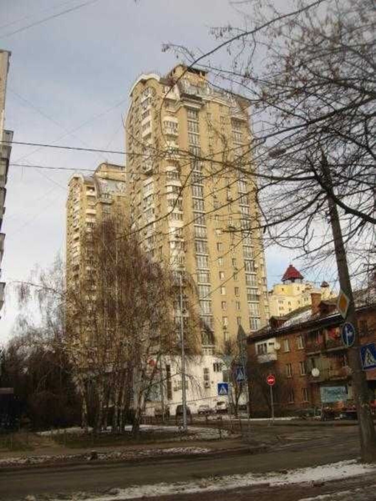 Продається квартира Київ, Оболонський, вулиці Макіївська, 8, м. Оболонь фото 1 Продається квартира Київ, Оболонський, вулиці Макіївська, 8, м. Оболонь фото 1