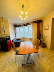 Продається квартира Київ, Святошинський, Прилужна 4/15 фото 4 Продається квартира Київ, Святошинський, Прилужна 4/15 фото 4