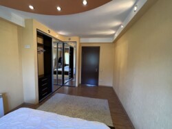 Продається квартира Київ, Святошинський, Зодчих 40 фото 1 Продається квартира Київ, Святошинський, Зодчих 40 фото 1