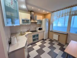 Продається квартира Київ, Святошинський, Верховинна 37 фото 1 Продається квартира Київ, Святошинський, Верховинна 37 фото 1