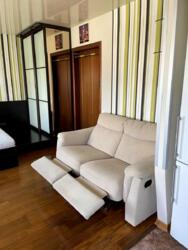   , ,   '' ( ), 25  15