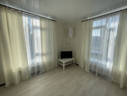   , ',  , 9  1