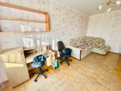 Продається квартира Київ, Голосіївський, Глушкова 18 фото 1 Продається квартира Київ, Голосіївський, Глушкова 18 фото 1