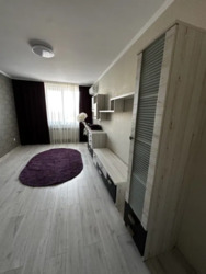 Продається квартира Київ, Святошинський, Олевська, 11 фото 1 Продається квартира Київ, Святошинський, Олевська, 11 фото 1