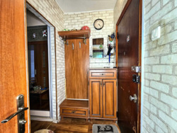   , ,   ', 7- ( . )  4