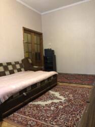   , ', , 5  2