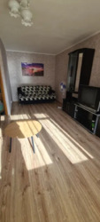   , , , 7  5