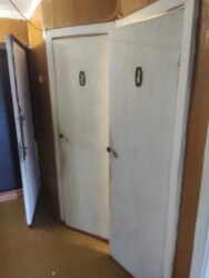   , ,   9  4