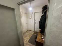   , ', , 28  4