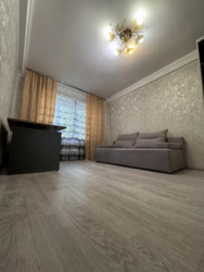   , ,   () 10,, 10, .   12