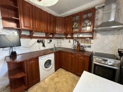 Продається квартира Київ, Святошинський, Підлісна вул., 2 фото 1 Продається квартира Київ, Святошинський, Підлісна вул., 2 фото 1