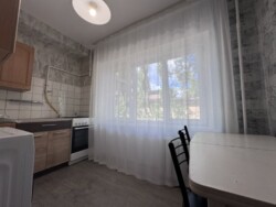   , ,   () 10,, 10, .   5