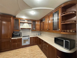 Продається квартира Київ, Дарницький, Анни Ахматової, 43 фото 1 Продається квартира Київ, Дарницький, Анни Ахматової, 43 фото 1